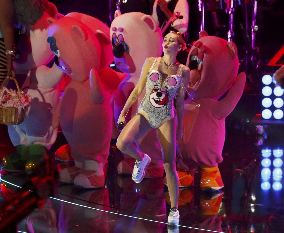 Miley Cyrus &ndash; 2013 MTV